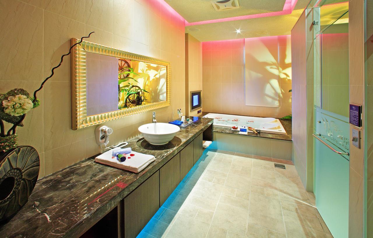 Blue Coast Spa Motel Цзилун Экстерьер фото